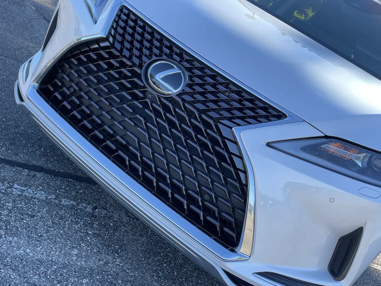 Used 2022 Lexus RX 350L Premium w/ Premium Package AWD/4WD image 36