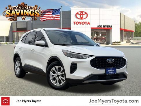 Used 2023 Ford Escape Active w/ Tech Pack #2 image 1