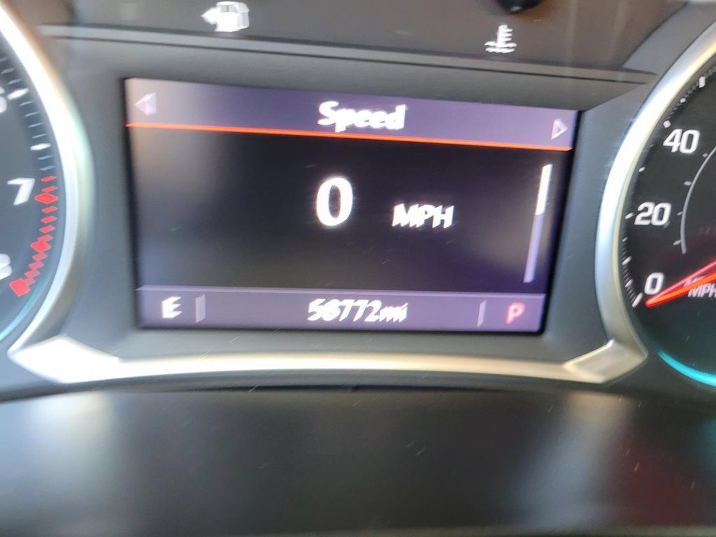 Used 2021 Chevrolet Traverse LT FWD image 33