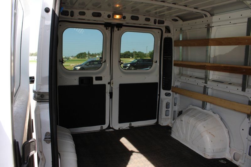 Used 2025 RAM ProMaster 2500 w/ U-Haul Equipment Group FWD image 15
