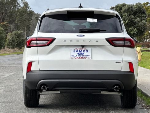 New 2025 Ford Escape ST-Line w/ Equipment Group 301A image 4