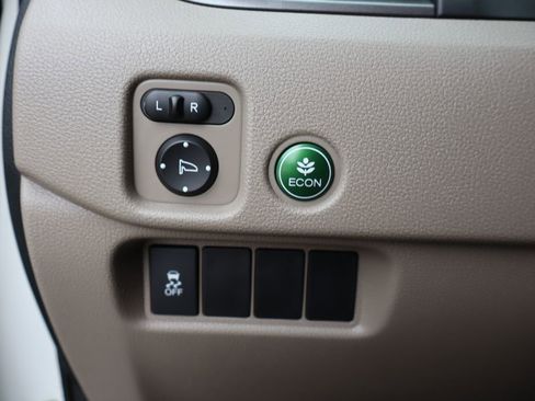 Used 2016 Honda Pilot EX image 10