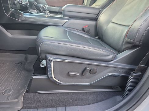 Used 2023 Ford F150 Lariat image 27