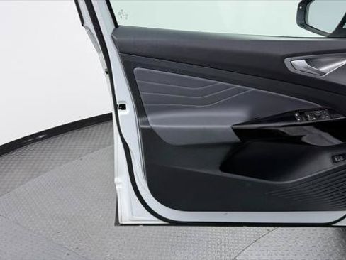 Used 2024 Volkswagen ID.4 S RWD image 13