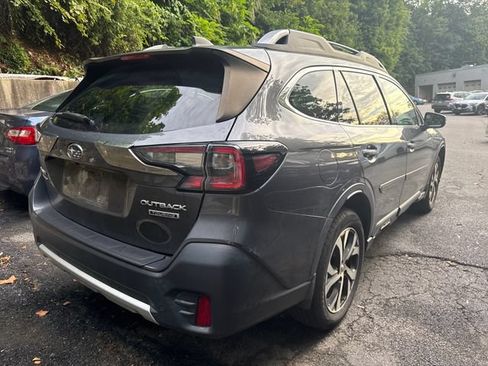 Used 2022 Subaru Outback Touring AWD/4WD image 2