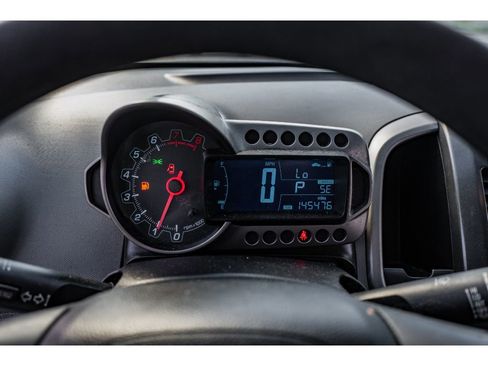 Used 2014 Chevrolet Sonic LT image 13