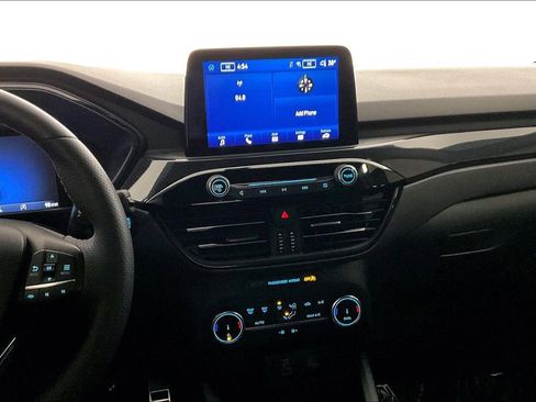 Used 2024 Ford Escape ST-Line image 6