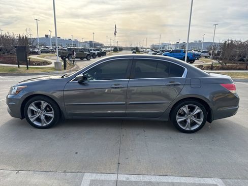 Used 2012 Honda Accord LX image 4