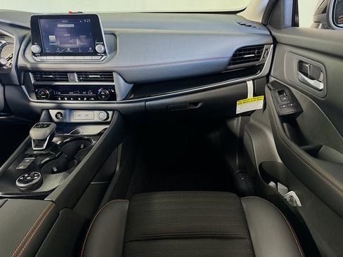 New 2026 Nissan Rogue SV image 25