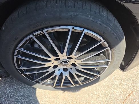Used 2025 Mercedes-Benz C 300 4MATIC Sedan image 13