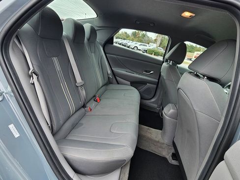 Used 2023 Hyundai Elantra SEL image 6