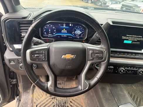 Used 2023 Chevrolet Silverado 1500 LT AWD/4WD image 23