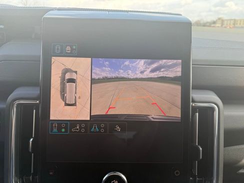 Used 2025 GMC Yukon XL Denali w/ Sun & Power Step Package image 47