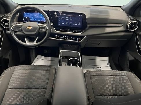 Certified 2025 Chevrolet Equinox LT AWD/4WD image 18