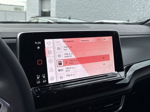 New 2026 Volkswagen Atlas Cross Sport SEL Premium R-Line image 18