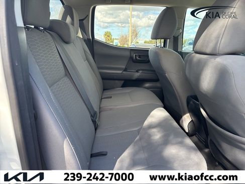 Used 2019 Toyota Tacoma SR image 17