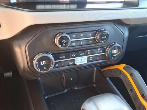 Used 2023 Ford Bronco Badlands AWD/4WD image 25