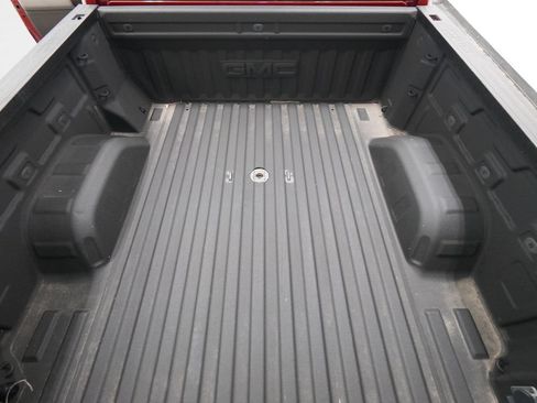 Used 2020 GMC Sierra 1500 SLT w/ SLT Premium Plus Package AWD/4WD image 34