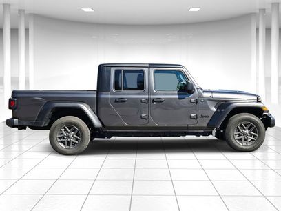 Certified 2025 Jeep Gladiator Sport