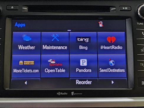 Used 2015 Toyota Highlander XLE image 26