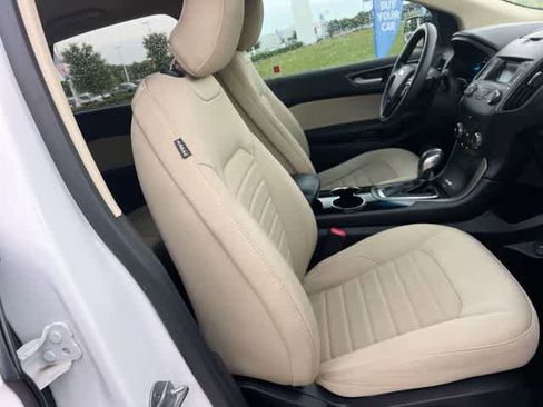 Used 2015 Ford Edge SE FWD image 12