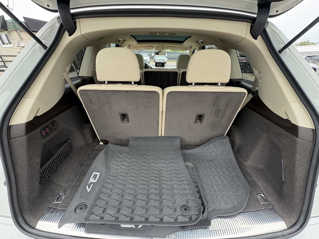 Used 2019 Audi Q7 3.0T Premium w/ Convenience Package AWD/4WD image 32