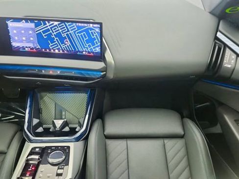 Used 2025 BMW X3 xDrive30i w/ Premium Package AWD/4WD image 38
