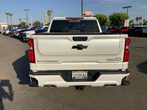 Used 2024 Chevrolet Silverado 1500 High Country w/ Technology Package AWD/4WD image 6