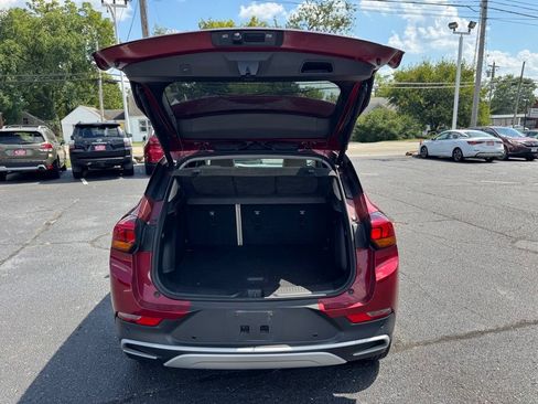 Used 2021 Buick Encore GX Select w/ Advanced Technology Package AWD/4WD image 25