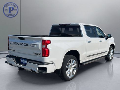 Used 2024 Chevrolet Silverado 1500 High Country AWD/4WD image 7