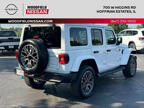 Used 2023 Jeep Wrangler Unlimited Sahara w/ Cold Weather Group AWD/4WD image 3