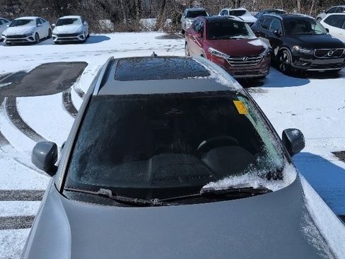 Used 2023 Volvo XC40 B5 Plus w/ Protection Package Premier image 2