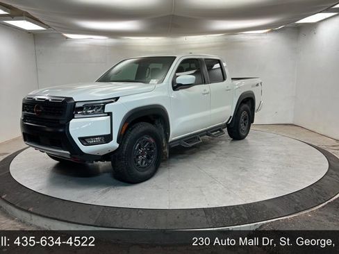 Certified 2025 Nissan Frontier PRO-4X image 1