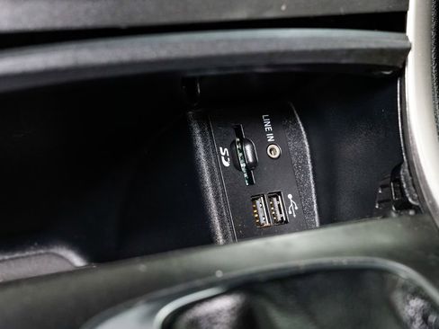 Used 2015 Ford Edge SEL w/ Equipment Group 201A image 16