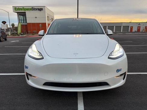 Used 2021 Tesla Model Y Long Range image 5