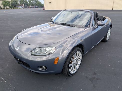 Used 2008 MAZDA MX-5 Miata Grand Touring w/ Premium Pkg RWD image 1