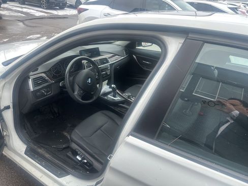 Used 2017 BMW 320i xDrive Sedan image 21