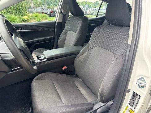 Used 2025 Toyota Camry LE FWD image 15
