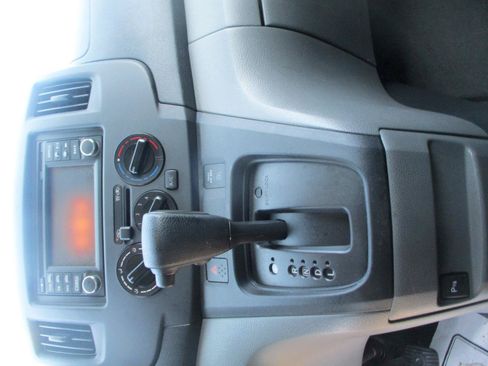 Used 2018 Nissan NV200 SV w/ Navigation Package FWD image 9