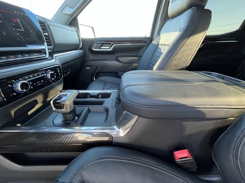 Used 2023 GMC Sierra 1500 Elevation w/ Preferred Package AWD/4WD image 26