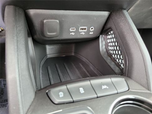 Used 2023 Chevrolet TrailBlazer LS FWD image 22