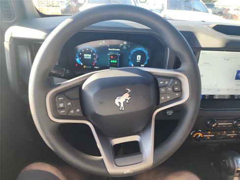 New 2025 Ford Bronco 4-Door image 33