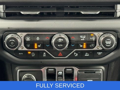 Used 2025 Jeep Gladiator Rubicon image 26