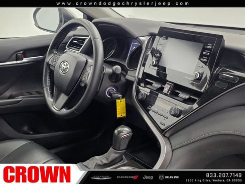 Used 2021 Toyota Camry SE FWD image 9