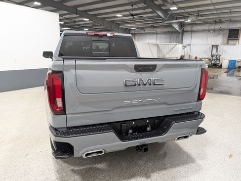 Used 2025 GMC Sierra 1500 Denali Ultimate AWD/4WD image 4