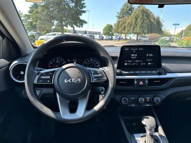 Used 2024 Kia Forte LXS FWD image 16
