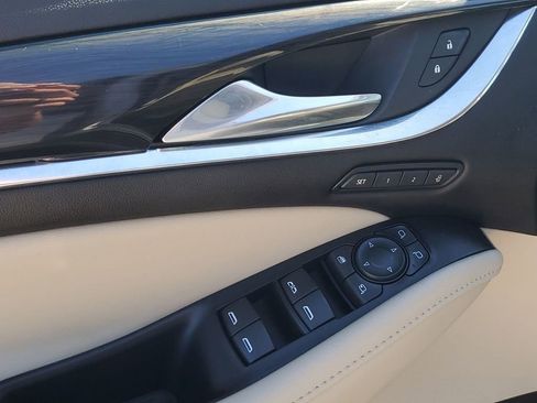 Used 2021 Buick Enclave Premium w/ Sun and Sites Package image 47