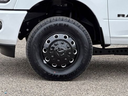 Used 2024 RAM 3500 Laramie w/ Night Edition AWD/4WD image 32