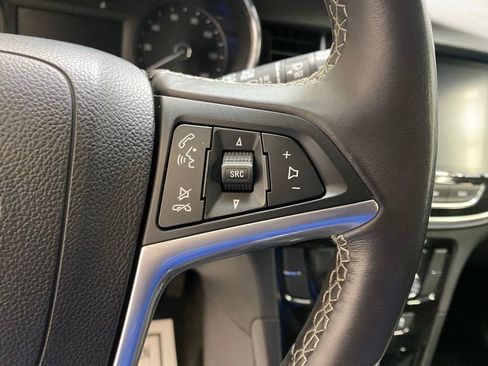 Used 2021 Buick Encore Preferred image 26