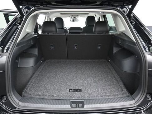 New 2026 Volkswagen Tiguan SE AWD/4WD image 12